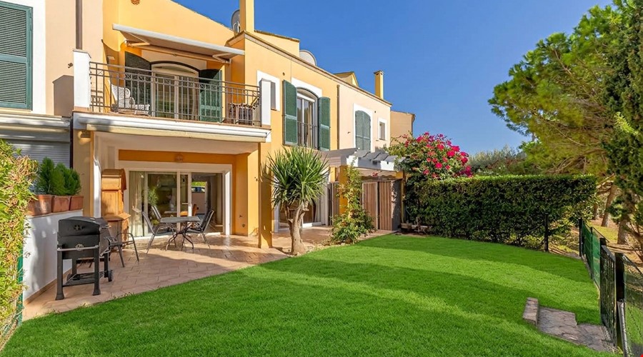 Villa for sale in Camp de Mar