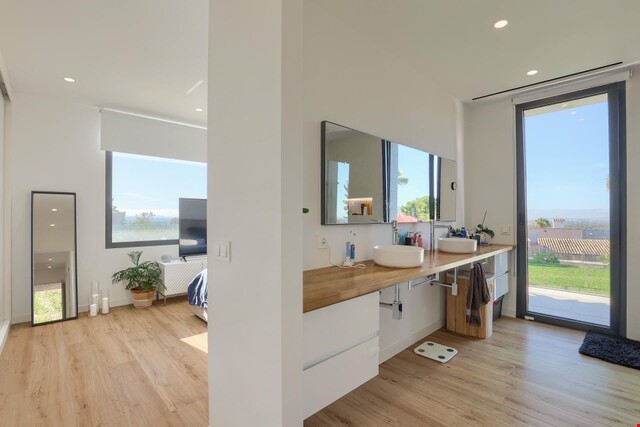 Gallery image 9