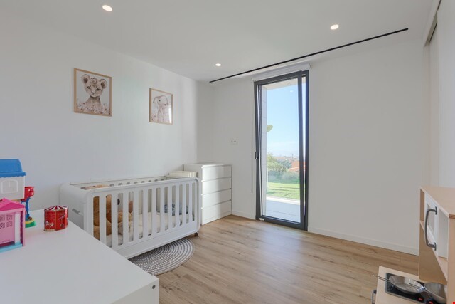 Gallery image 10