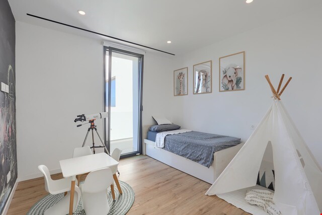 Gallery image 8