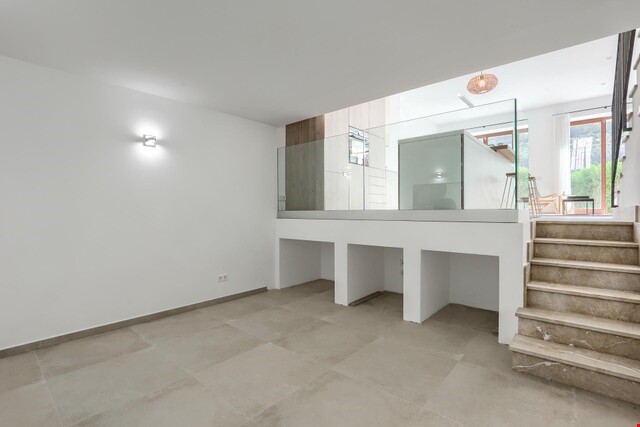 Gallery image 8