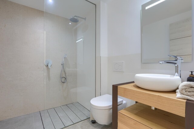 Gallery image 18